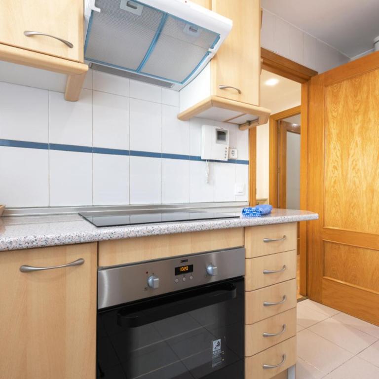 Cozy Apartment- 2BD 2BT- Malasaña - Two-Bedroom Apartment - 9