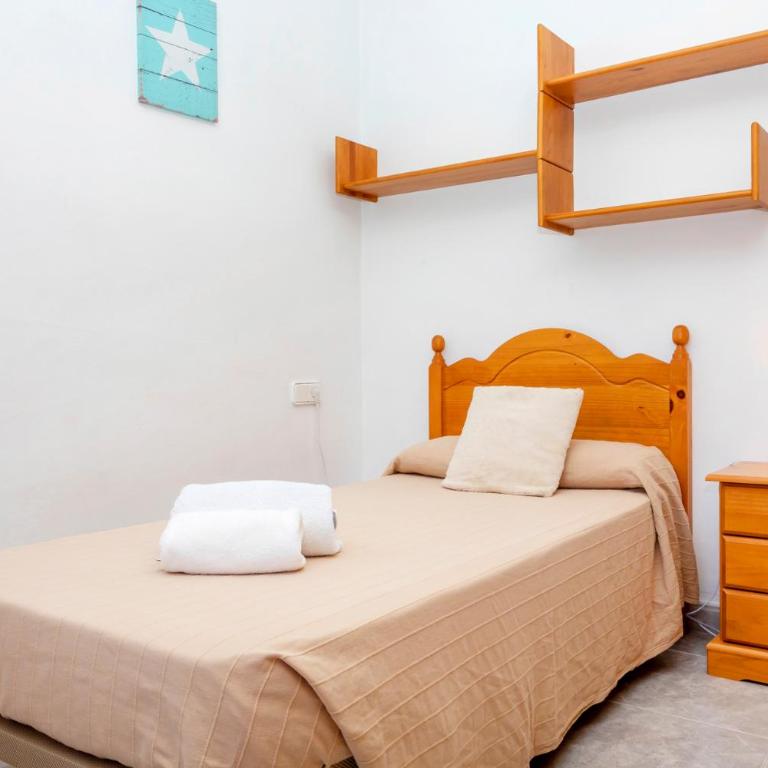 Villa in Playa D´en Bossa sleeps 9 - Villa de 6 dormitorios - 27