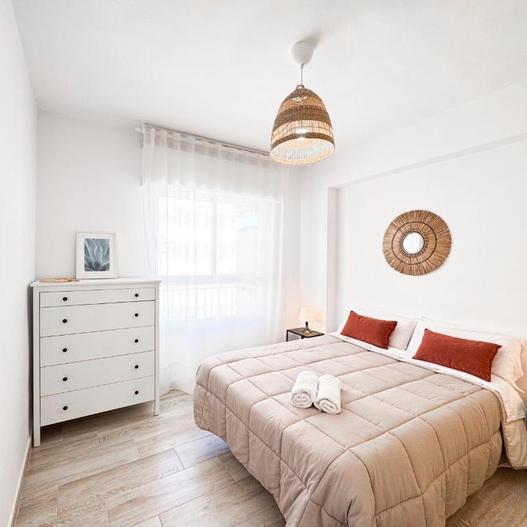 NUEVO, a 50 metros de la playa y con vistas al mar - Two-Bedroom Apartment - 5