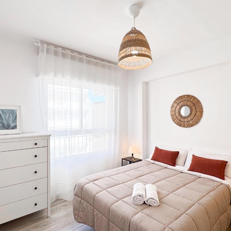 NUEVO, a 50 metros de la playa y con vistas al mar - Two-Bedroom Apartment - 2