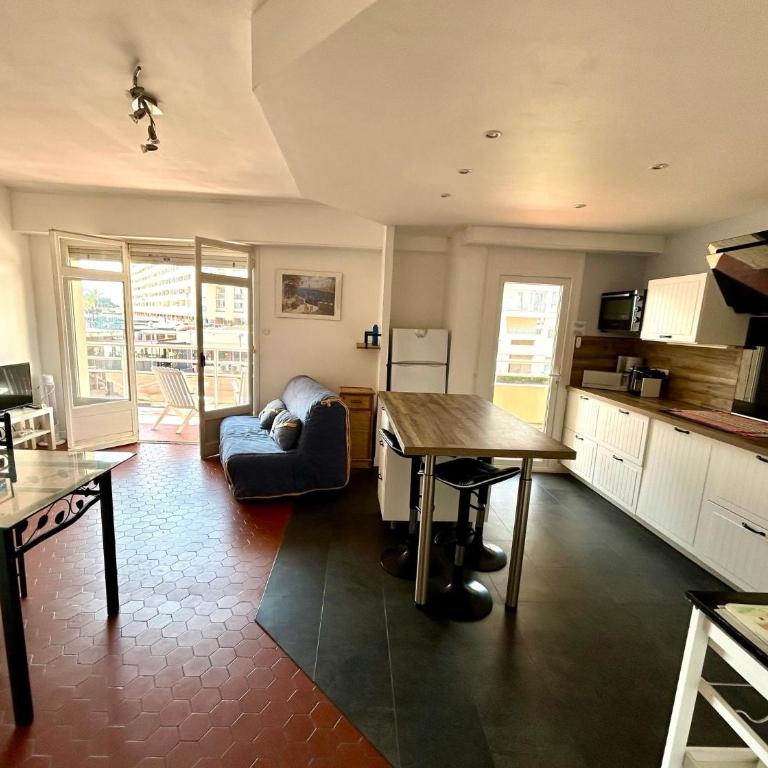 ST CYPRIEN PORT APPARTEMENT T3 TERRASSE -PARKING 50 M des PLAGES - Apartment mit 2 Schlafzimmern - 4