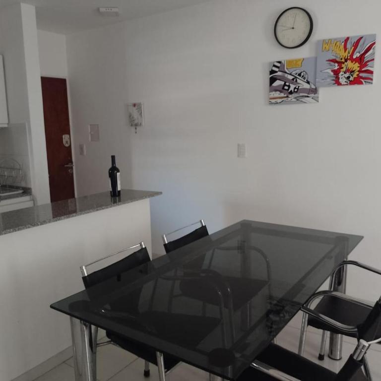 Departamento céntrico en cercanía al Rio Paraná - Apartamento de 2 dormitorios - 2