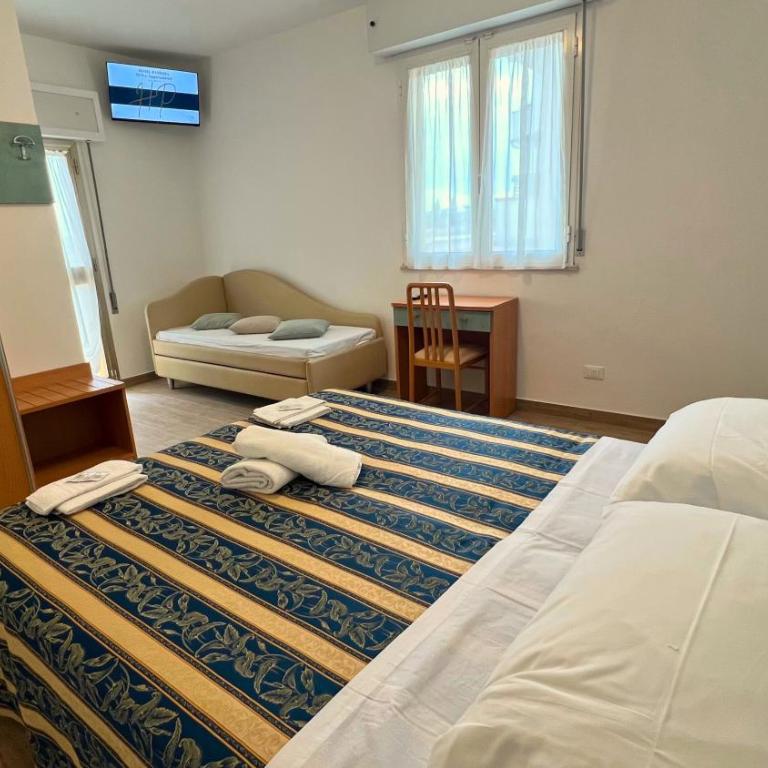 Hotel Patrizia - B&B e Appartamenti - Appartamento Familiare con 1 Camera da Letto - 2