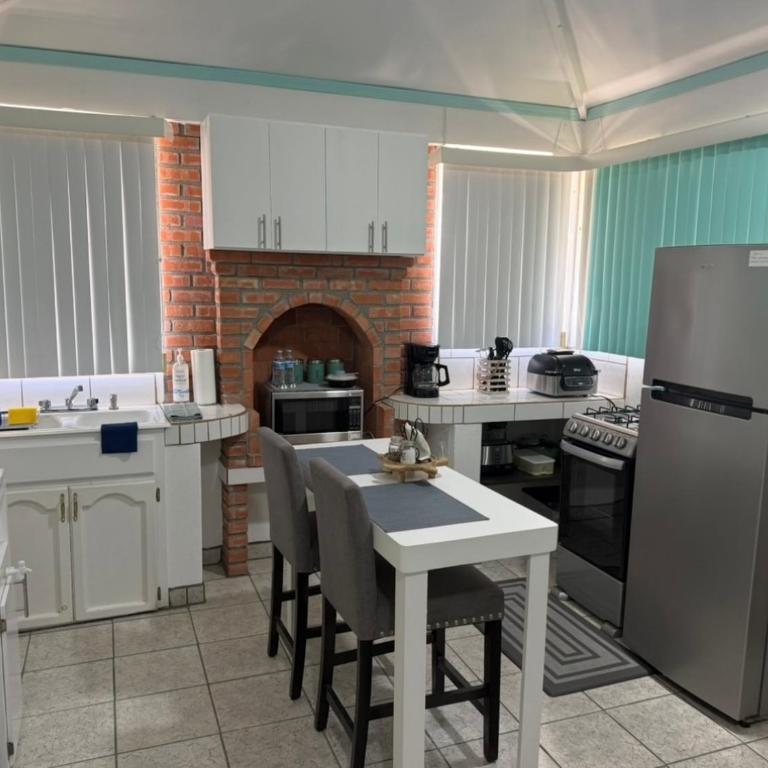 Seaside Adventure Lodging - Deluxe Queen Studio - 42