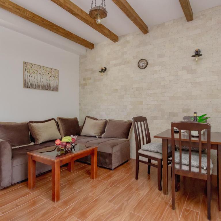 Medo - Apartment with Garden View - 1