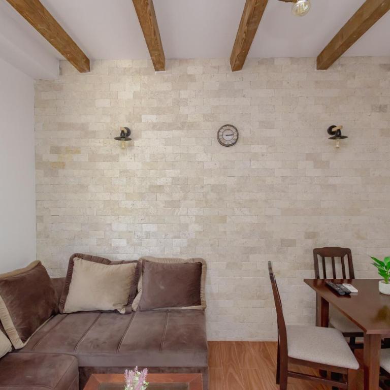 Medo - Apartment with Garden View - 13