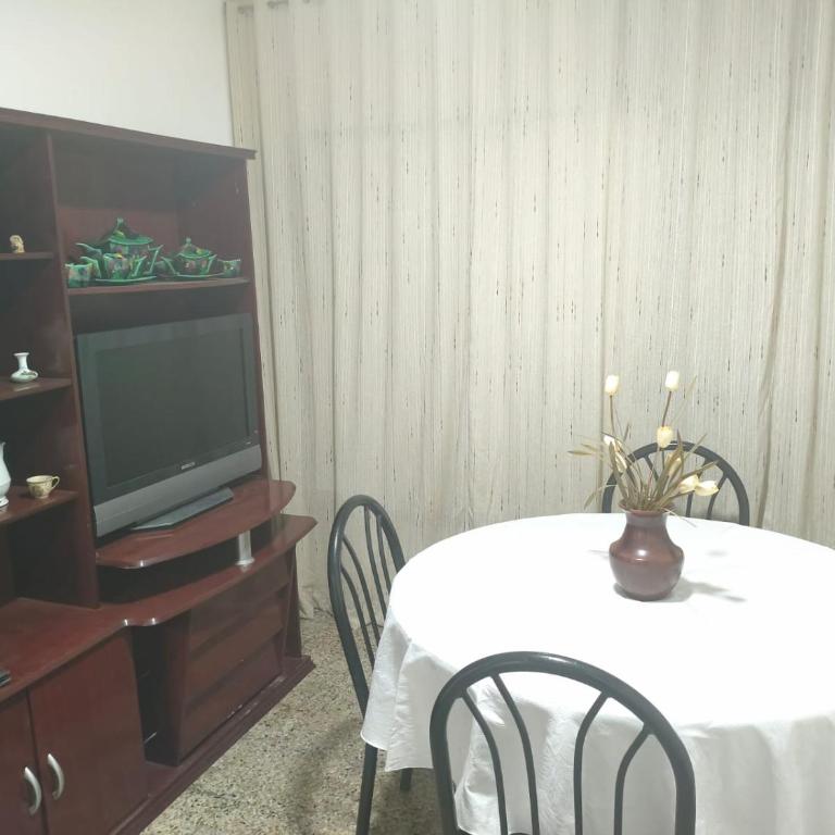 Departamento Barrio General Paz - Apartamento de 2 dormitorios - 3