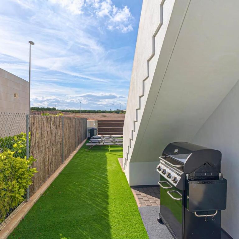 Modern villa with private pool at Golf Vistabella - Villa - 4