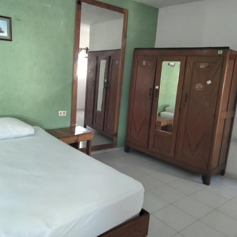 Casa Azul - Habitación Doble con baño privado - 1 o 2 camas - 10