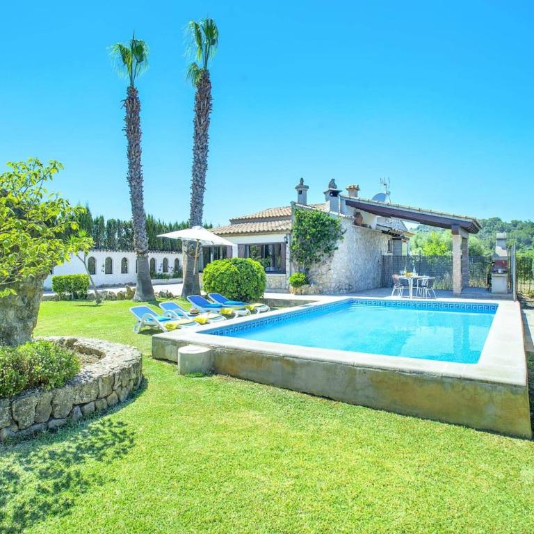 Villa Francisca by Villa Plus - Villa - 3