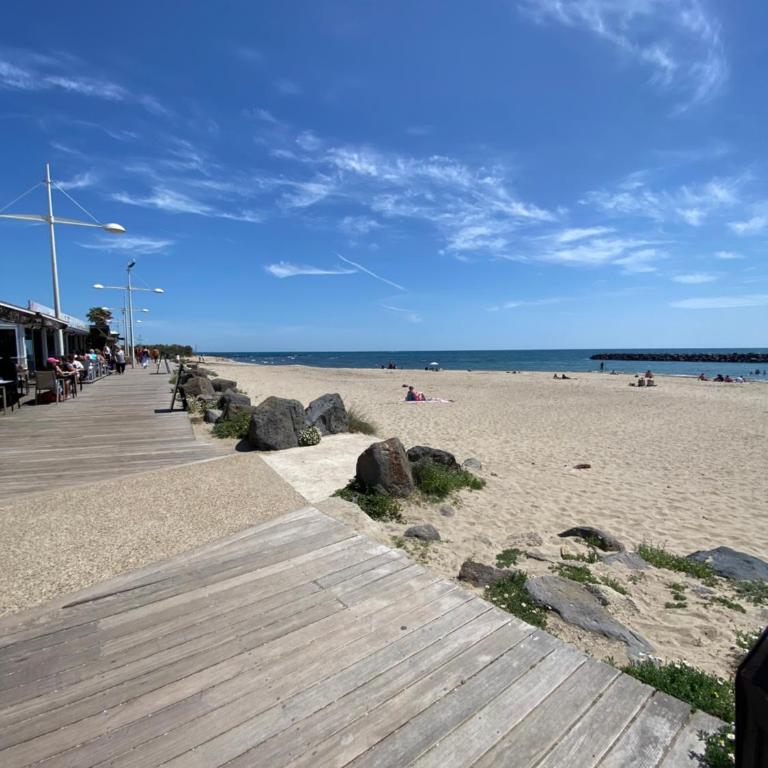 Studio entièrement rénové avec grande terrasse pour 4 personnes - Cap d'agde - Estudio Estándar - 2