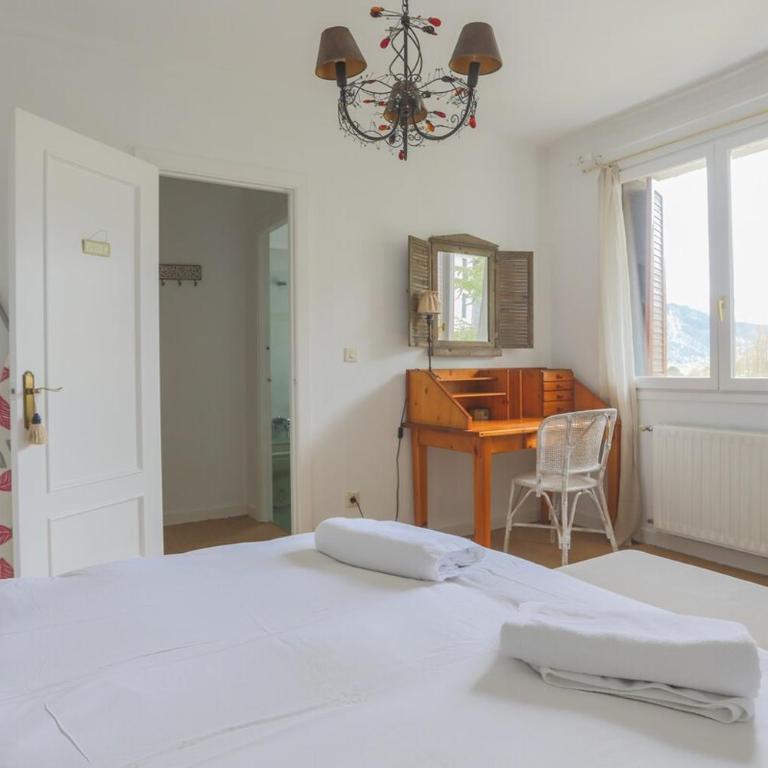 Ilargi, cálido, familiar, garaje y petfriendly - Arafita Apartamentos - Two-Bedroom Apartment - 28