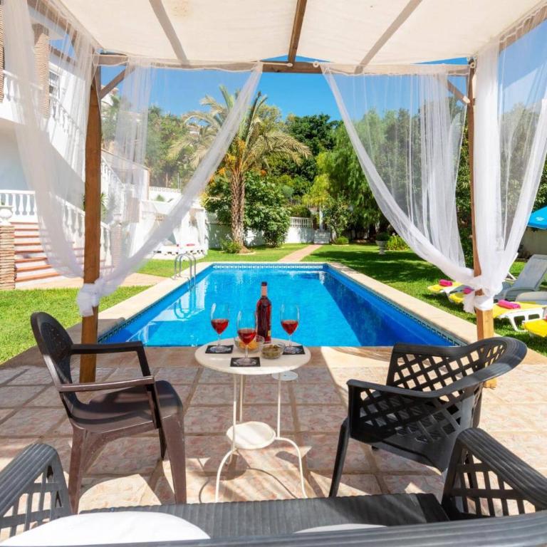 Villa Arantxa by Villa Plus - Villa - 3