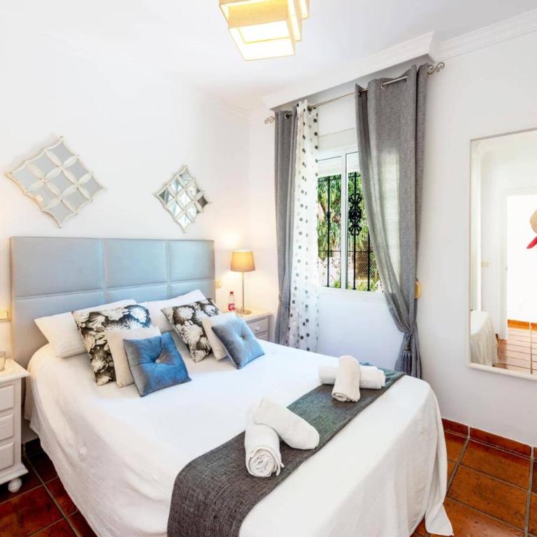 Villa Arantxa by Villa Plus - Villa - 5