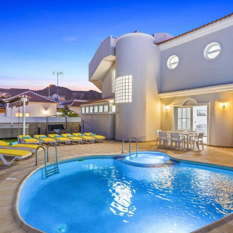 Villa Favorita by Villa Plus - Villa - 7