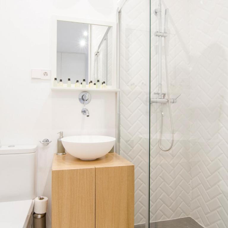 Comfortable central -1Bdr 1Bath-Malasaña - Apartment - 24