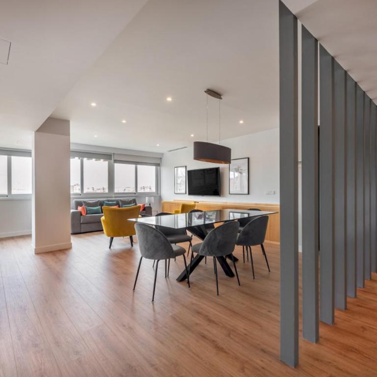 Bright Stylish - 2Bedrooms 2Baths - Salamanca - Two-Bedroom Apartment - 3