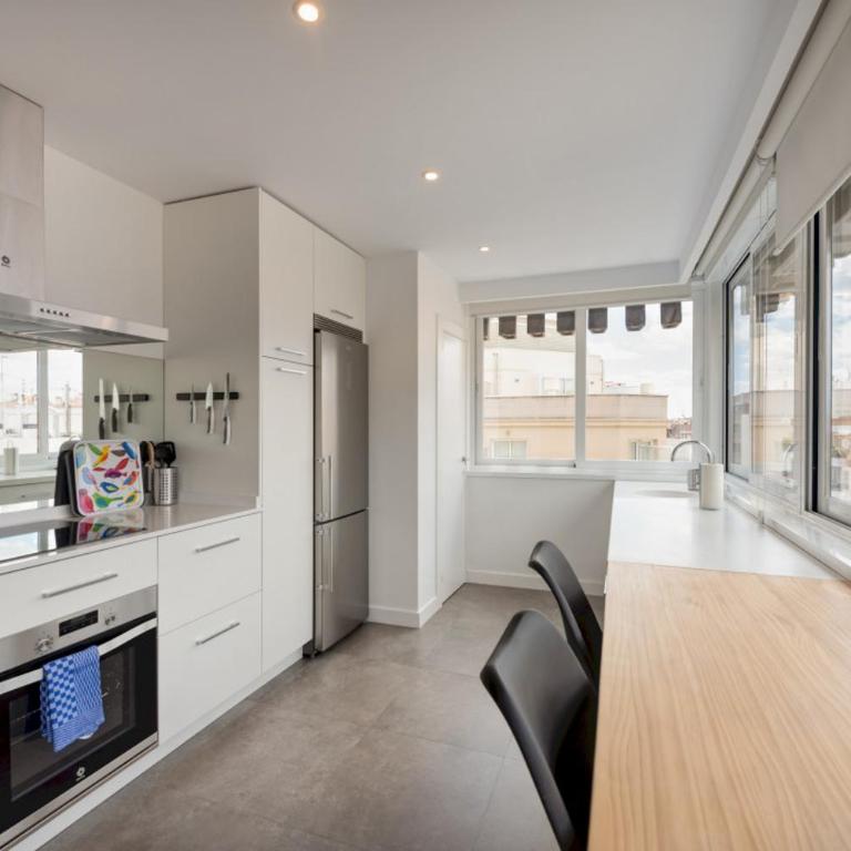 Bright Stylish - 2Bedrooms 2Baths - Salamanca - Two-Bedroom Apartment - 7