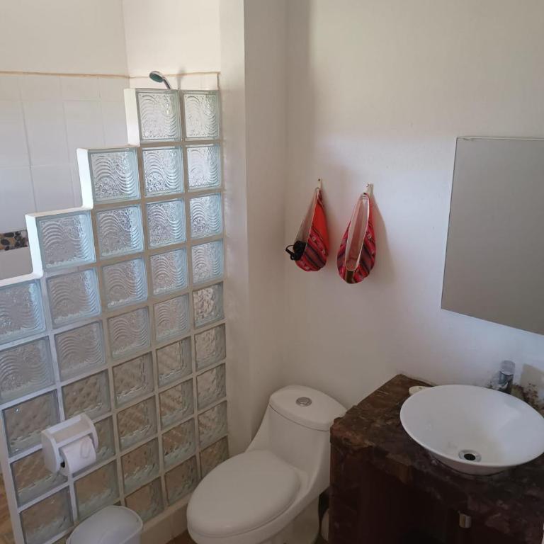 Tiunur Lodge - Triple Room with Private Bathroom - 14