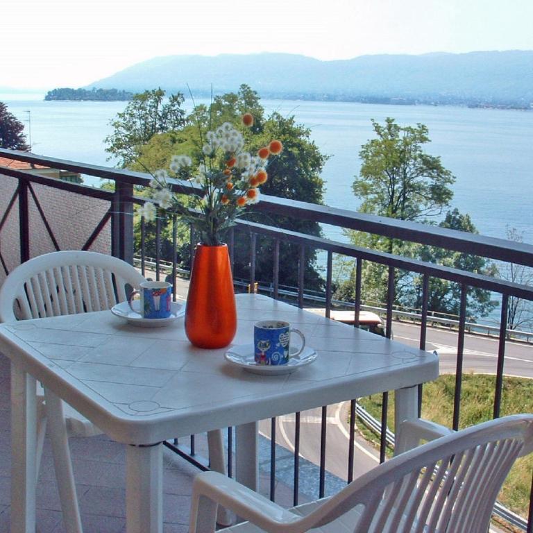 Residence Tre Ponti - Monolocale con Vista Lago - 1