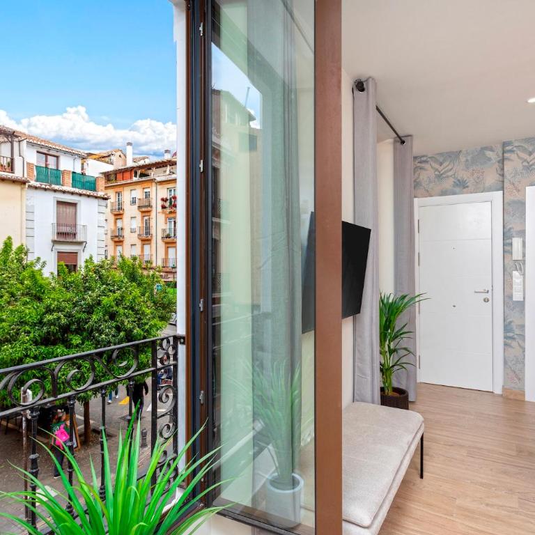 Genteel Home Plaza del Realejo Granada - Two-Bedroom Apartment - 12