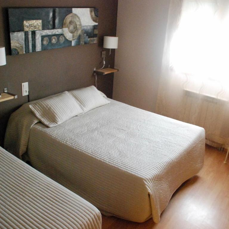 Hostal Delgado - Habitación Triple - 10