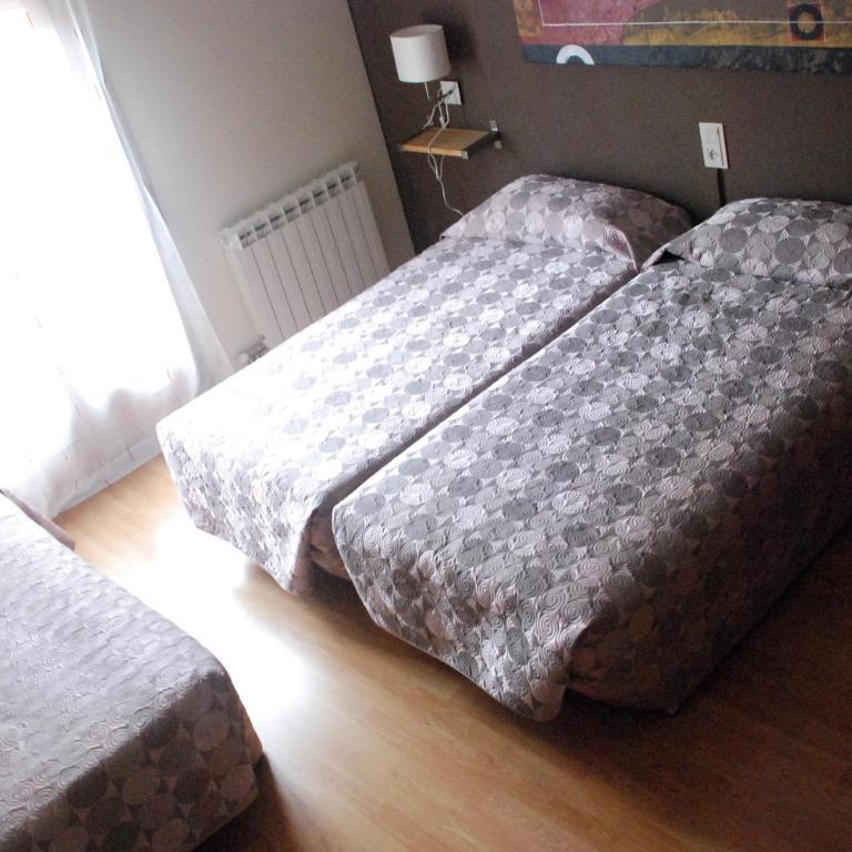 Hostal Delgado - Habitación Triple - 11