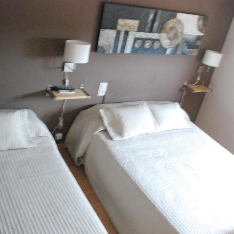 Hostal Delgado - Habitación Triple - 1