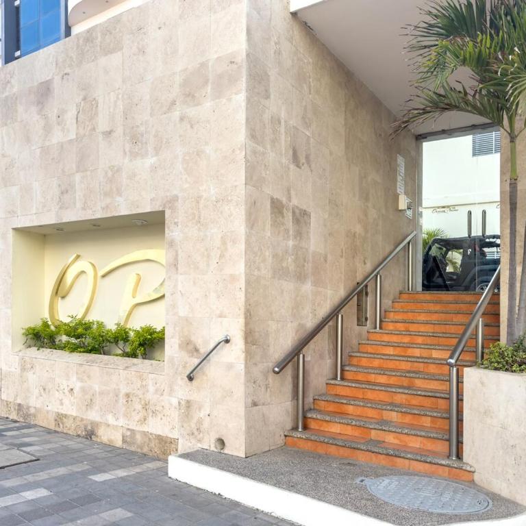 Beautiful View on the 23rd Floor Beach Front - Three-Bedroom Apartment - 13