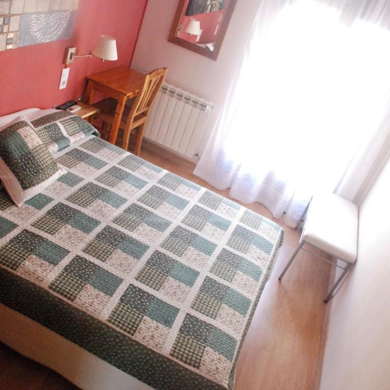 Hostal Delgado - Habitación Doble - 1 o 2 camas - 27