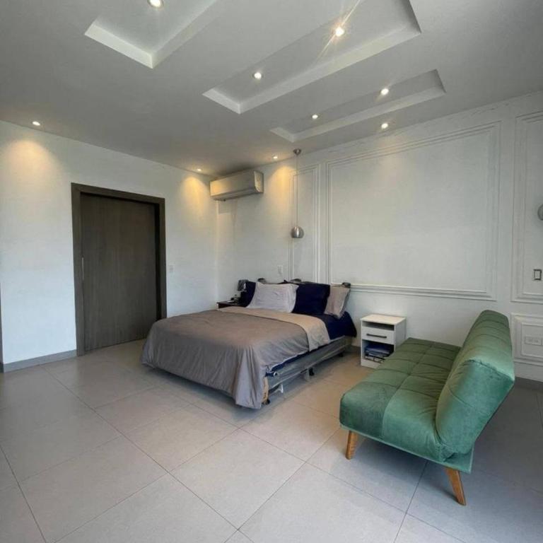 CASA EN SAMBORONDOn - Casa de 5 dormitorios - 17