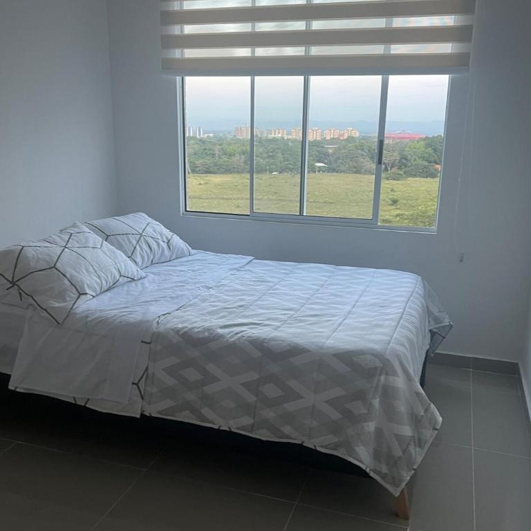 Encantador apartamento en la ciudad musical - Three-Bedroom Apartment - 5