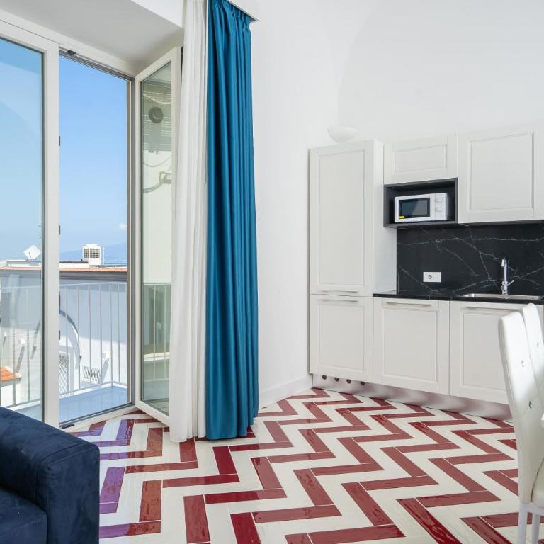 Gialma Suites - Italian Escape - Three-Bedroom Suite - 7
