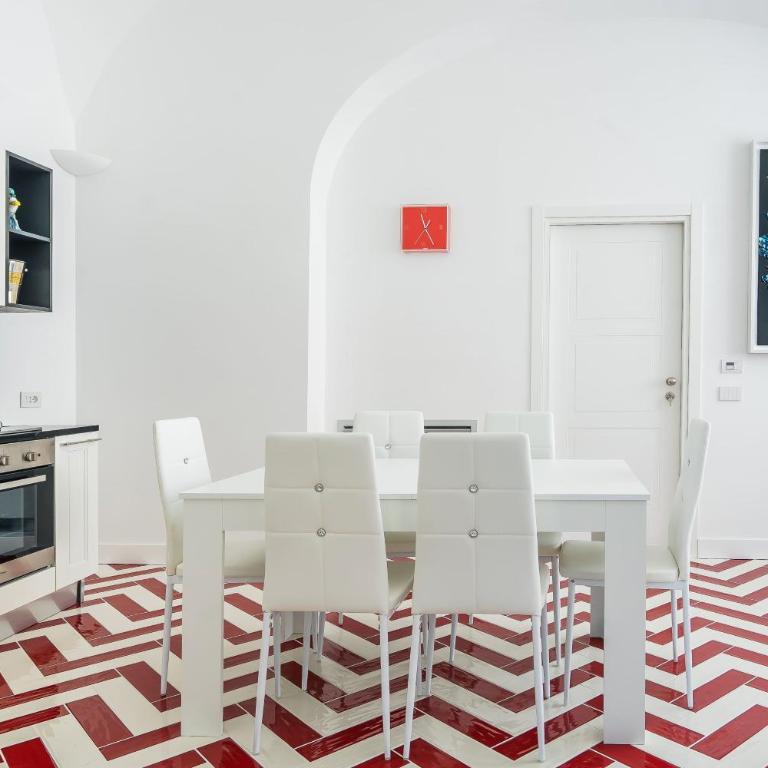 Gialma Suites - Italian Escape - Three-Bedroom Suite - 24