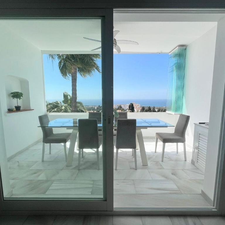 Duplex Penthouse 2 Living Rooms 3 Double Bedroom 4 Beds 4 Terraces Outstanding Sea & Mountain views - Apartamento de 3 dormitorios - 2