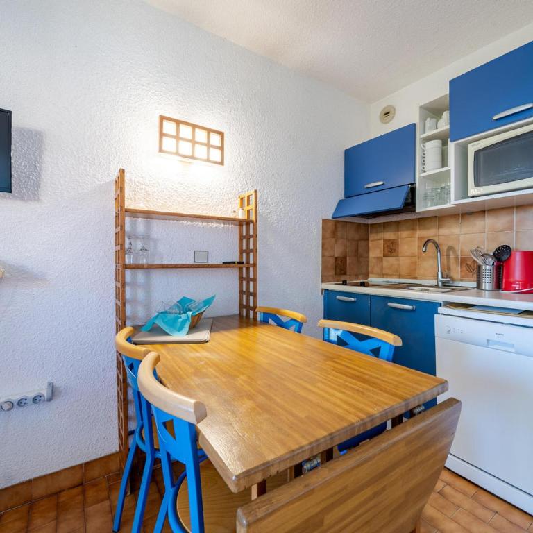 Appartement 8 pers., vue mer, Wi-Fi, 1 chambre - FR-1-827-8 - Appartement - 3