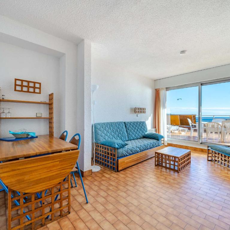 Appartement spacieux pour 8, Wi-Fi, vue mer - FR-1-827-21 - Appartement - 2