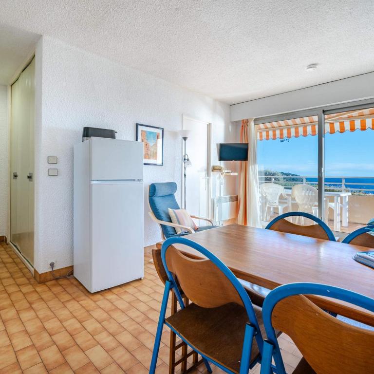 Appartement 8 personnes avec Wi-Fi, vue mer - FR-1-827-16 - Appartement - 2