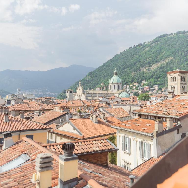 Rooftop Nest in Como city center by Rent All Como - Appartamento - 49