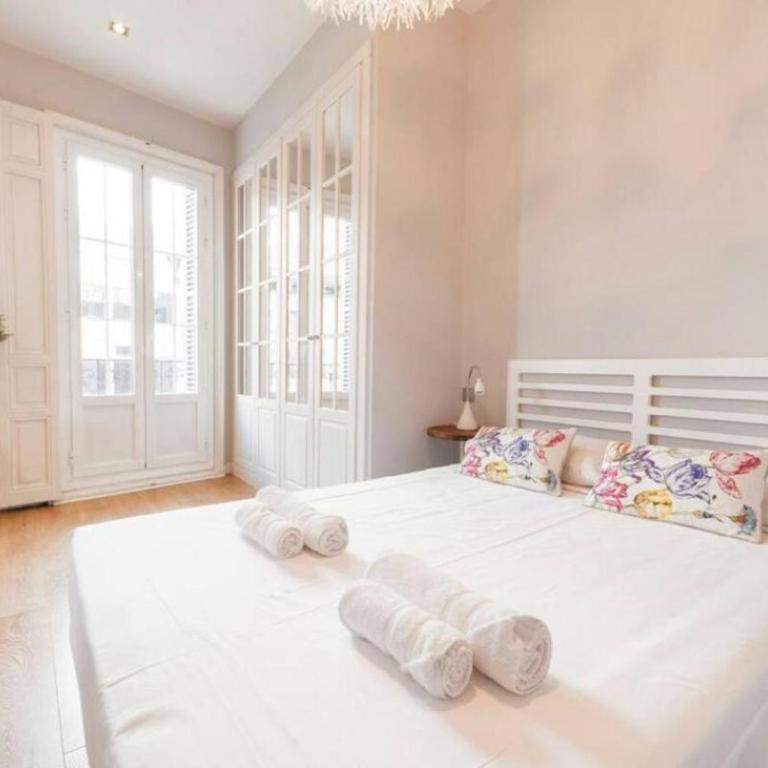 Cozy Modern with balconies - Sol - Gran Vía - Apartamento - 12