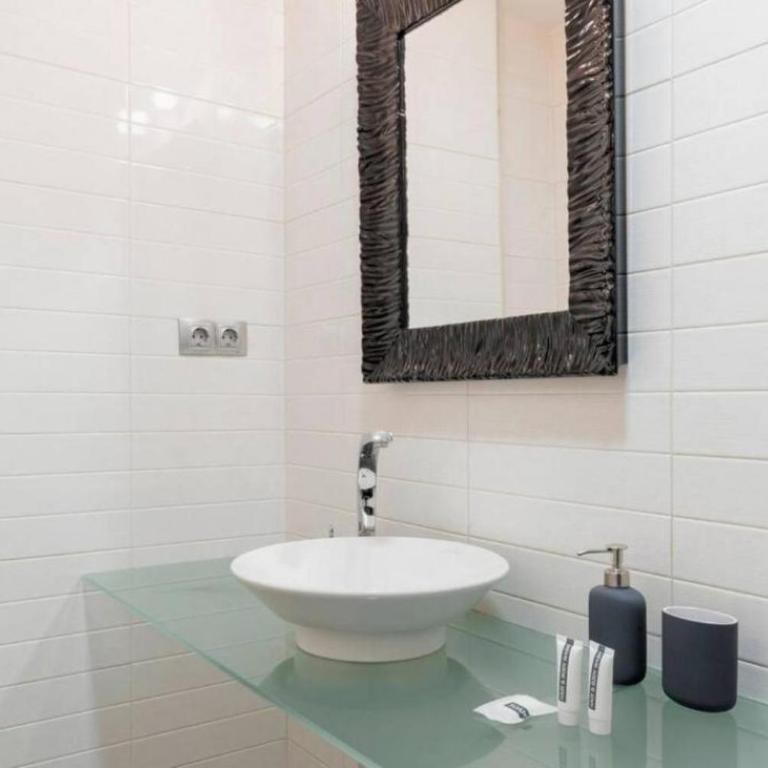 Cozy Modern with balconies - Sol - Gran Vía - Apartamento - 17