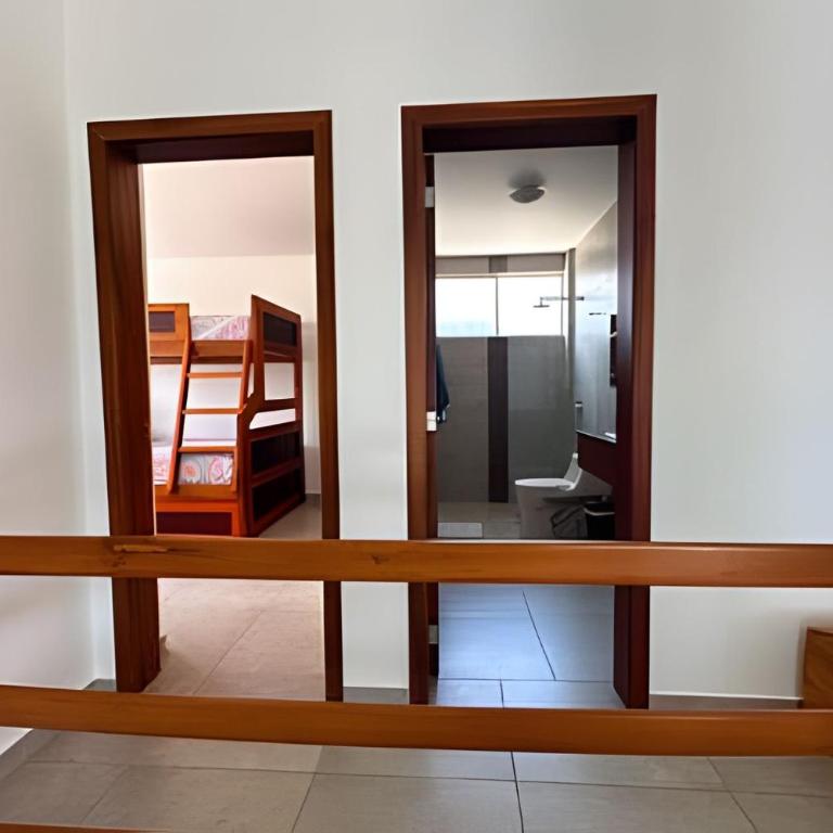 Hermosa casa en Jama Campay con vista al mar - Three-Bedroom House - 20