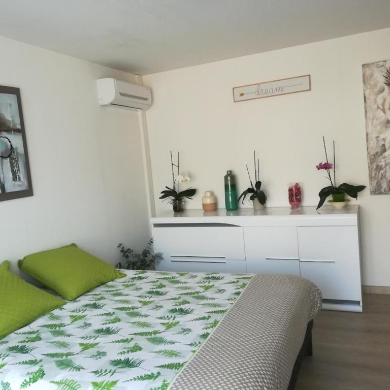 Villa 12 p entre Nice et Cannes piscine clim - Villa - 11