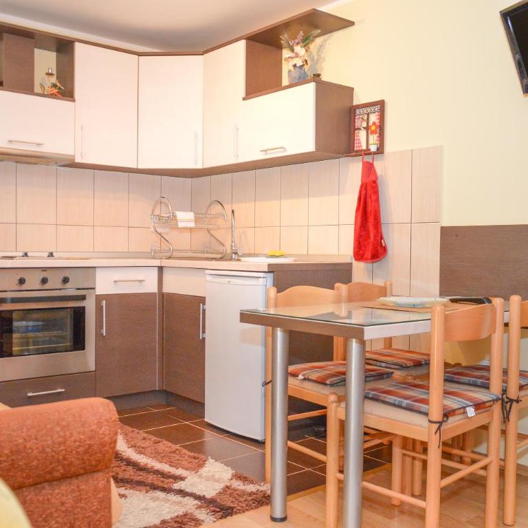 Apartments Josipovic - Studio - 4