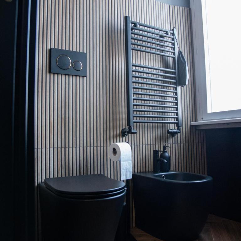One of one Experiences - LOVE SPA SUITE - King Room with Spa Bath - 9