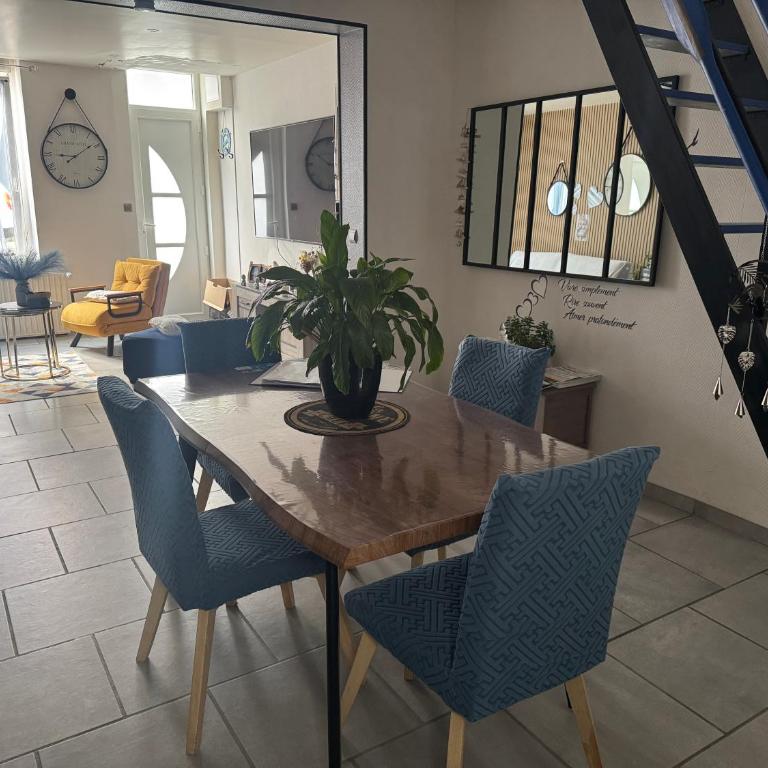 La Vie Est Belle, Maison idéalement située à Boulogne sur mer - Maison 1 Chambre - 1
