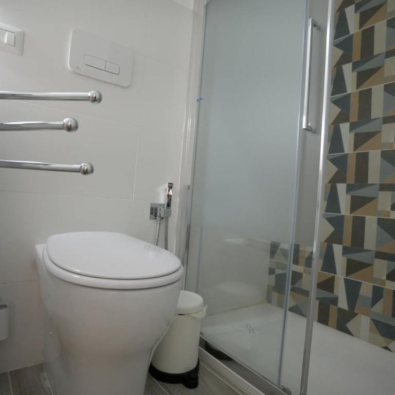Camera con bagno in posizione strategica - Double Room with Private Bathroom - 11