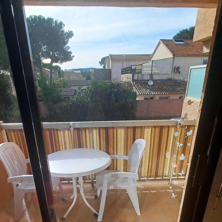 Deux pièces à la mer à saint Aygulf - Apartamento de 1 dormitorio - 1