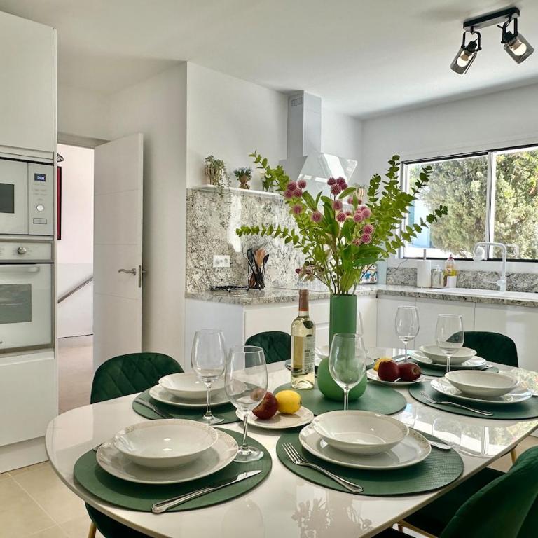 Luxury Villa - Pool - Sea Views - El Chaparral - Villa con vistas al mar - 21