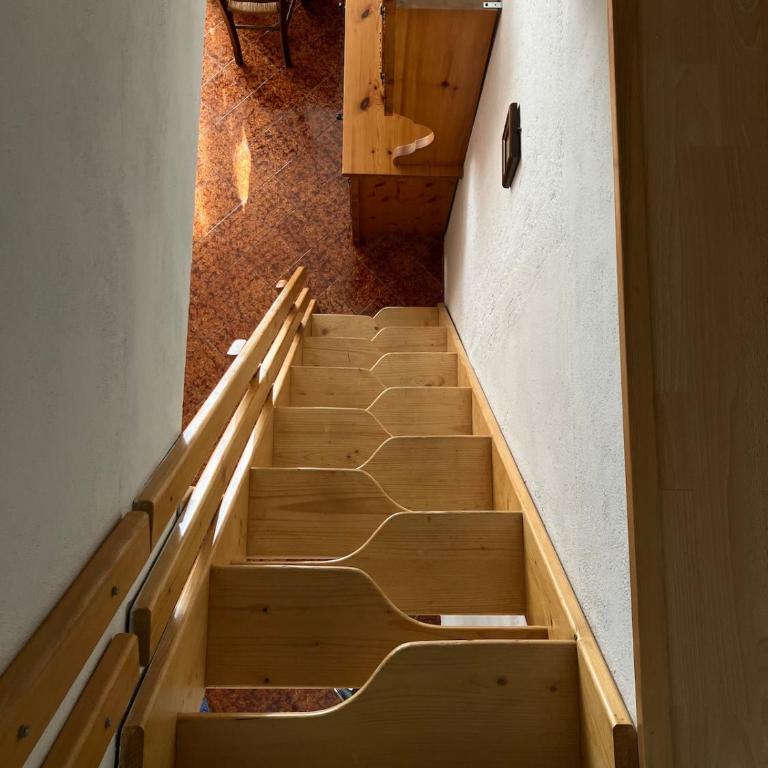 AlpNest - Appartamento con 1 Camera da Letto, Balcone e Vista Montagna - 10